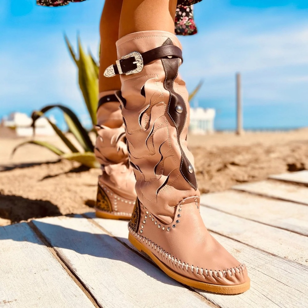 Dingo Mohawk Leather Moccasin Style Tall Boots - NWT!